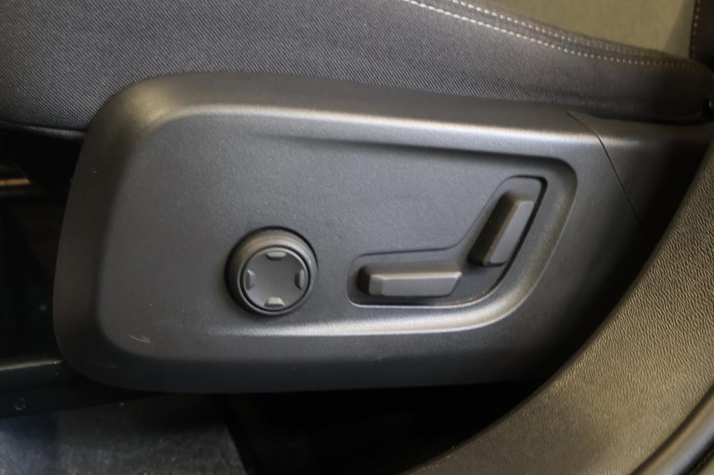Volvo XC40 1.5 t4 plug-in hybrid plus dark nl auto, pano, h&k audio, el sto