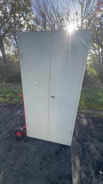 Stalen kast draaideurkast archiefkast