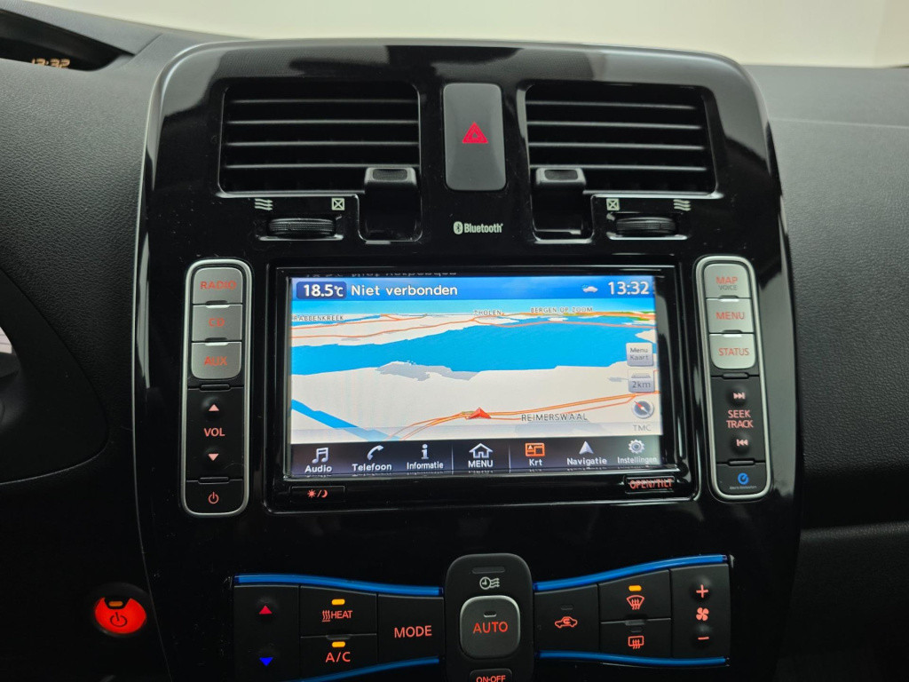 Nissan Leaf occasion acenta 30 kwh met parkeercamera | tweedehands nissan l