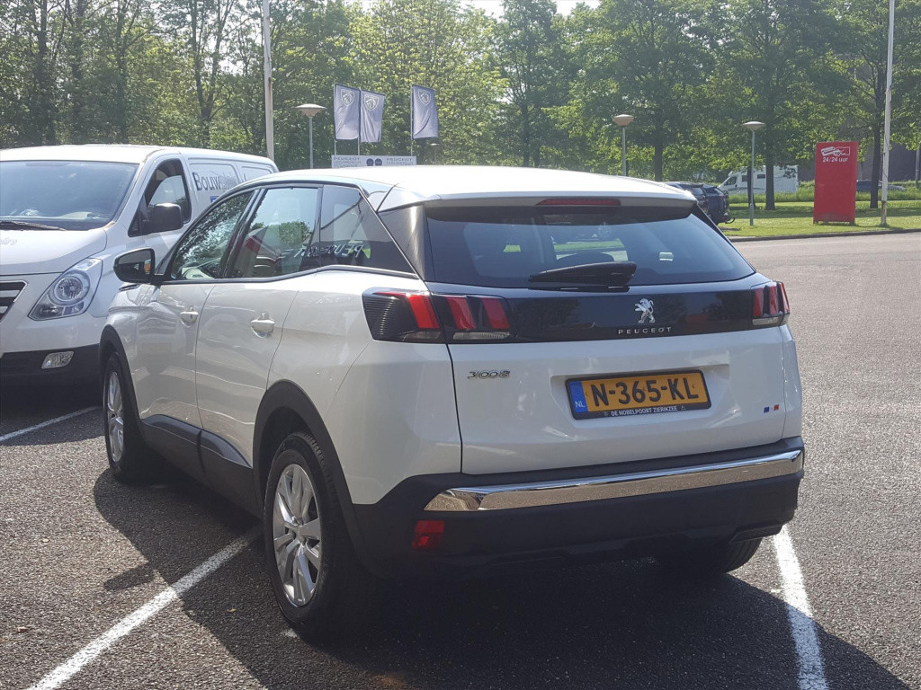 Peugeot 3008 active 1.2 puretech-130pk (vol)automaat (eat8) cruise & climat