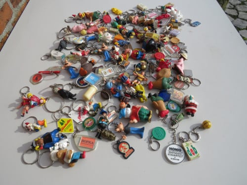 Vintage sleutelhangers 120 stuks