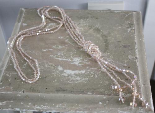 Licht roze glitter ketting