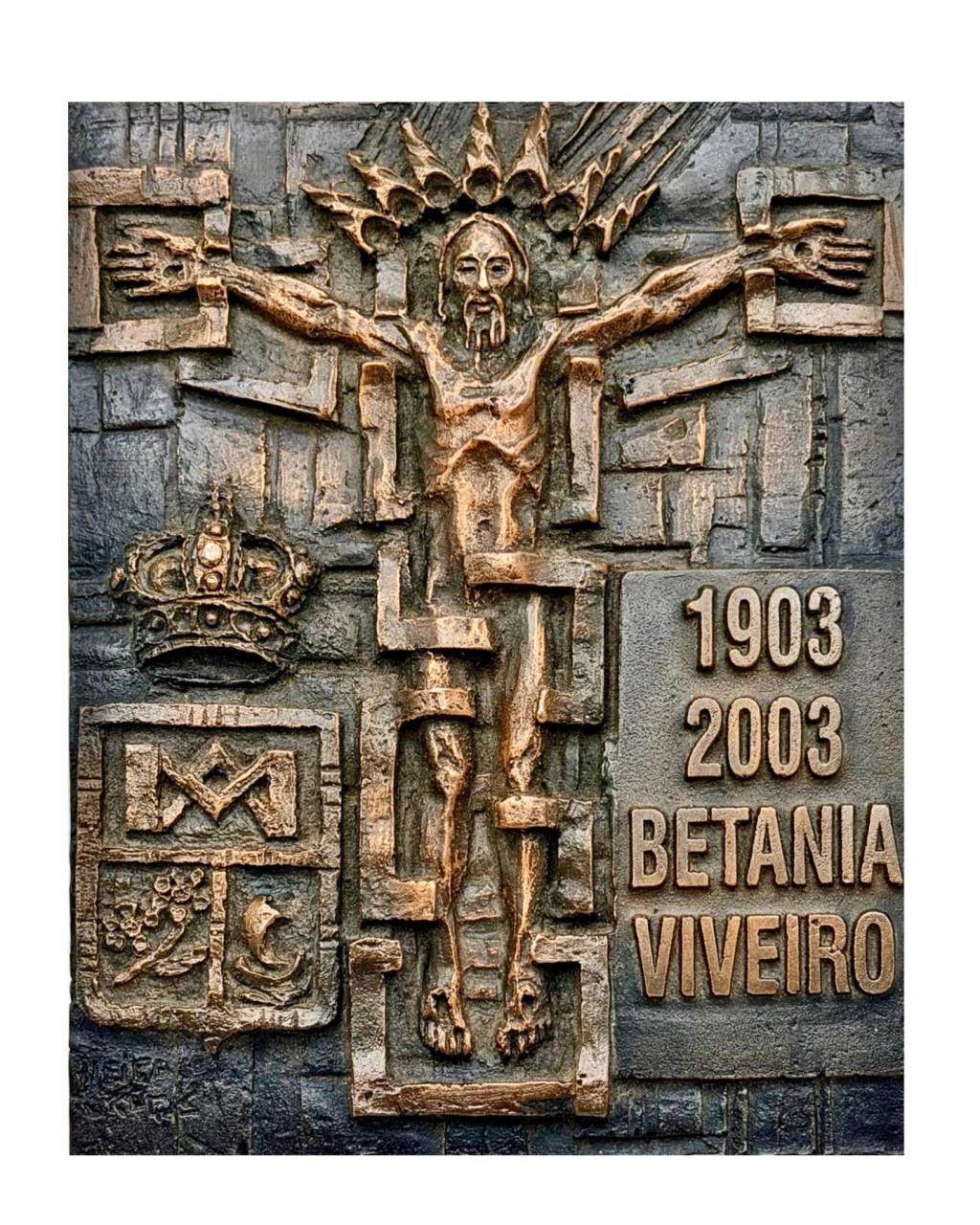 GESIGNEERDE BRONZEN HEDENDAAGSE CRUCIFIX