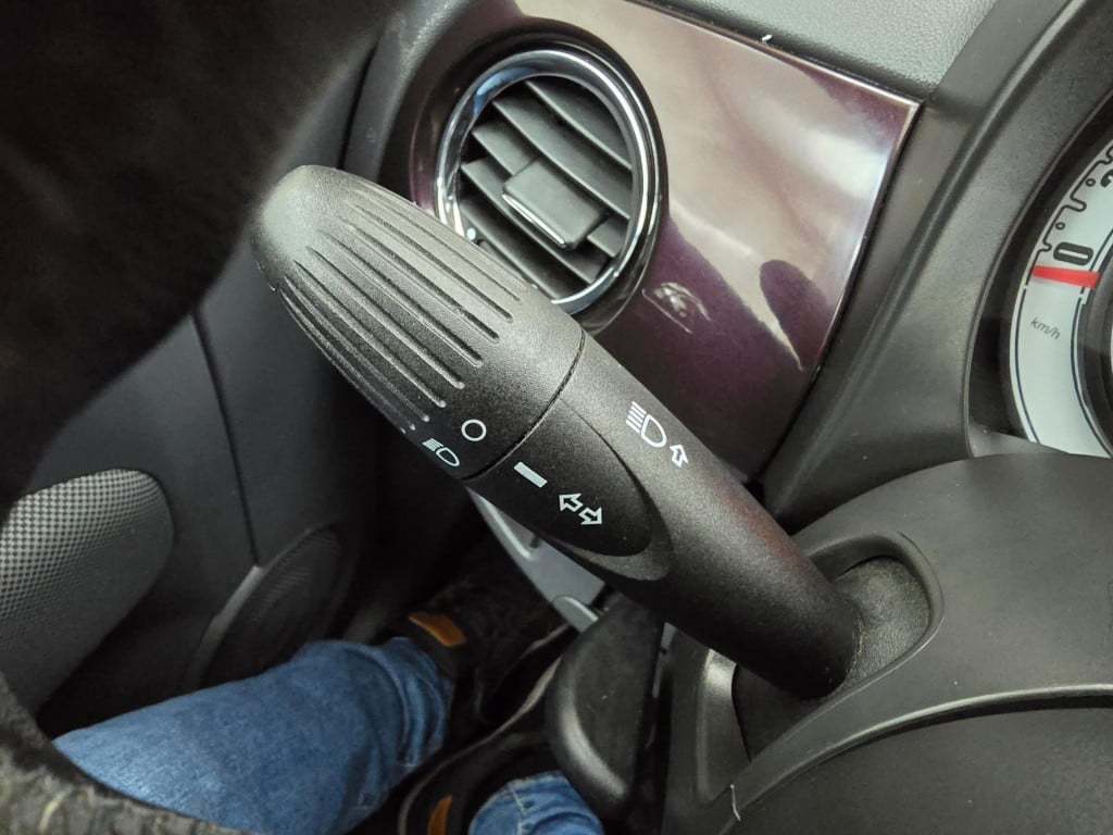 Fiat 500 occasion lounge met panoramadak en unieke kleur | tweedehands fiat