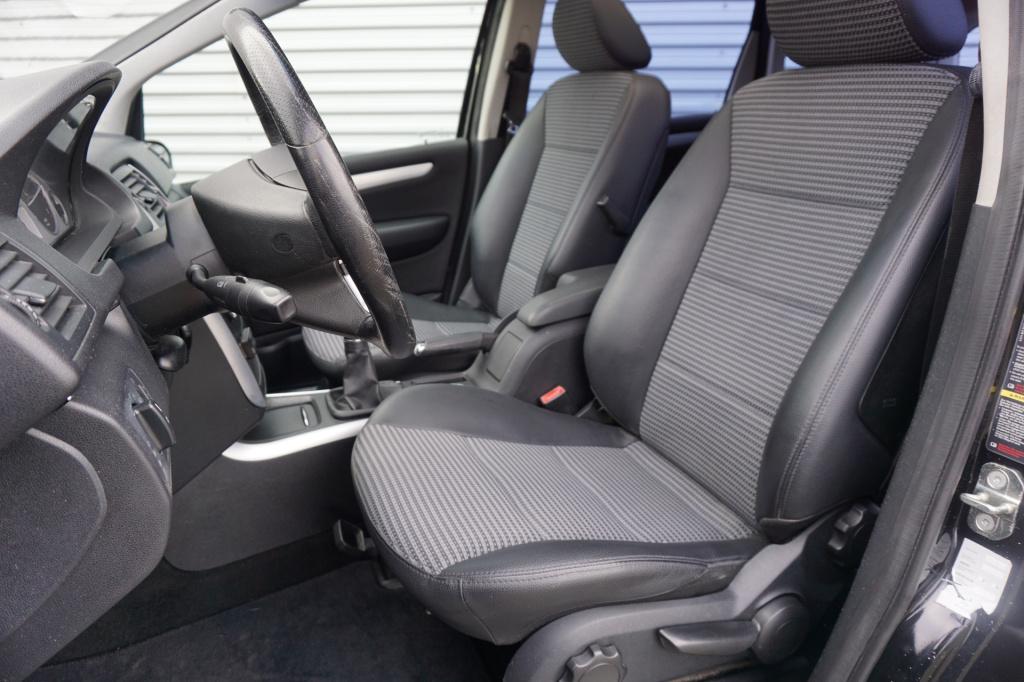 Mercedes-Benz B-Klasse 200 airco / elektr. ramen / pano / parkeersens. / lm