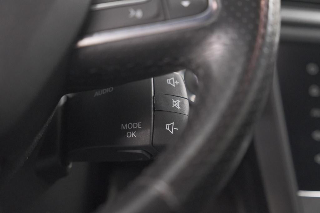 Renault Kadjar tce 160 edc black edition | bose audio | adaptieve cruise co