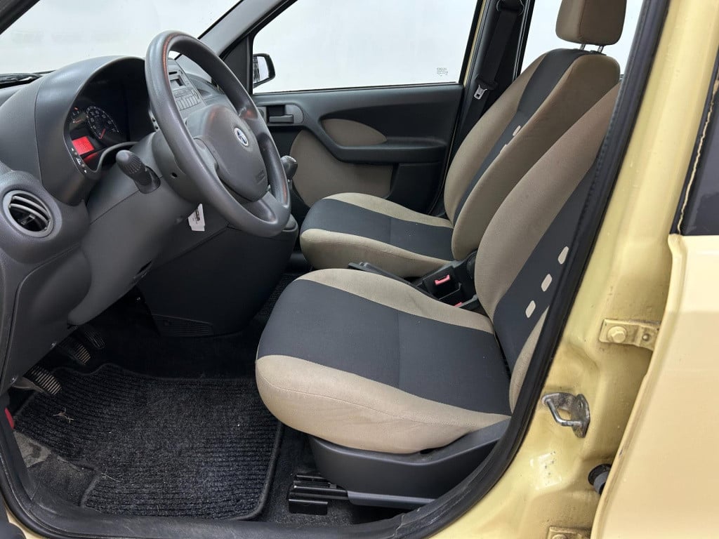 Fiat Panda occasion 1.2 emotion | geel | airco | 5 deurs |