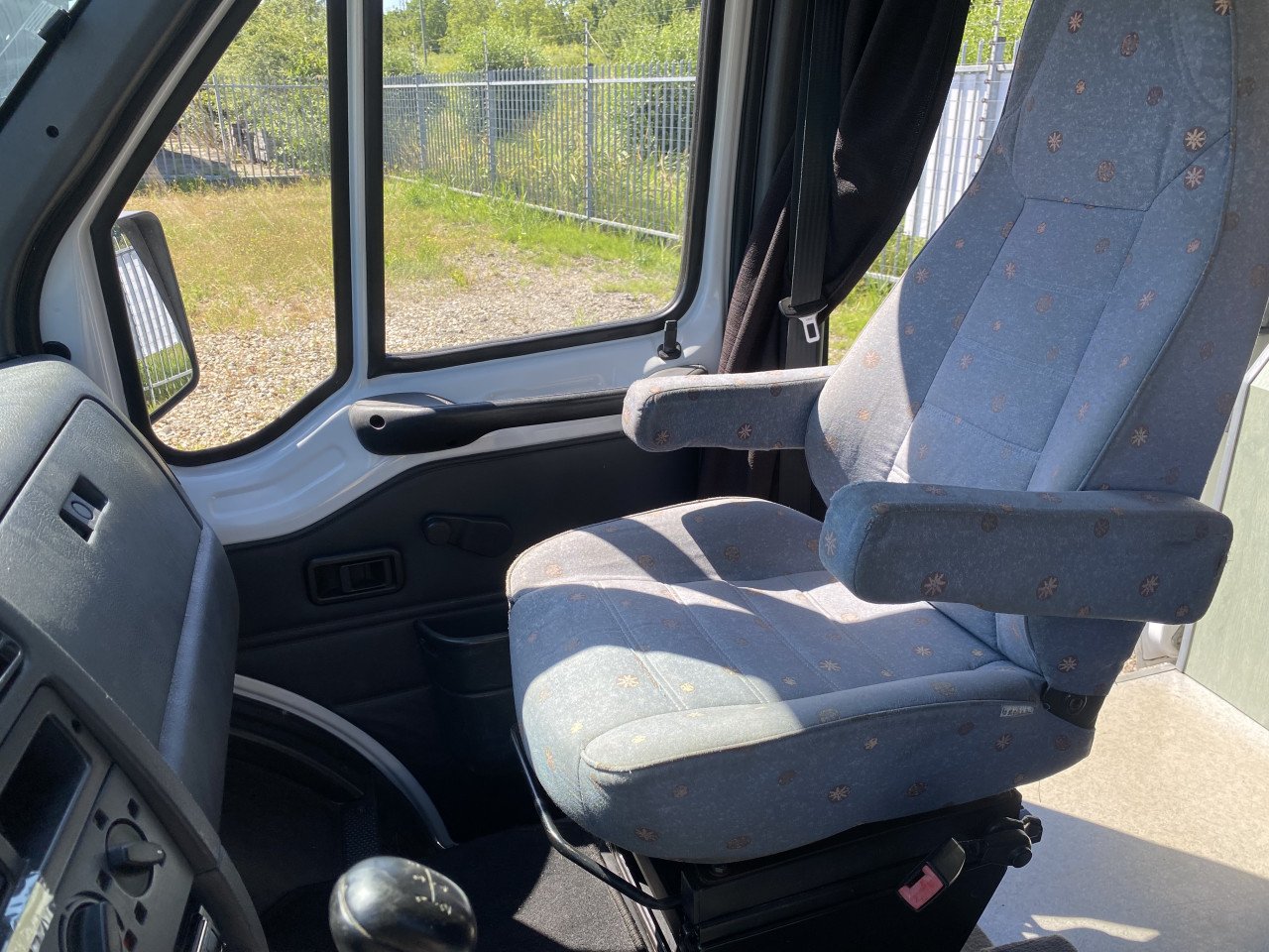 La Strada buscamper, veel opties, jaar apk, beurt, garantie, carplay setje