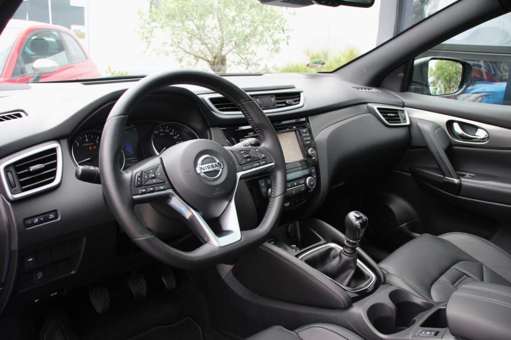 Nissan Qashqai 1.6 tekna + - pano - leder - bose - trekhaak - dab - led - s