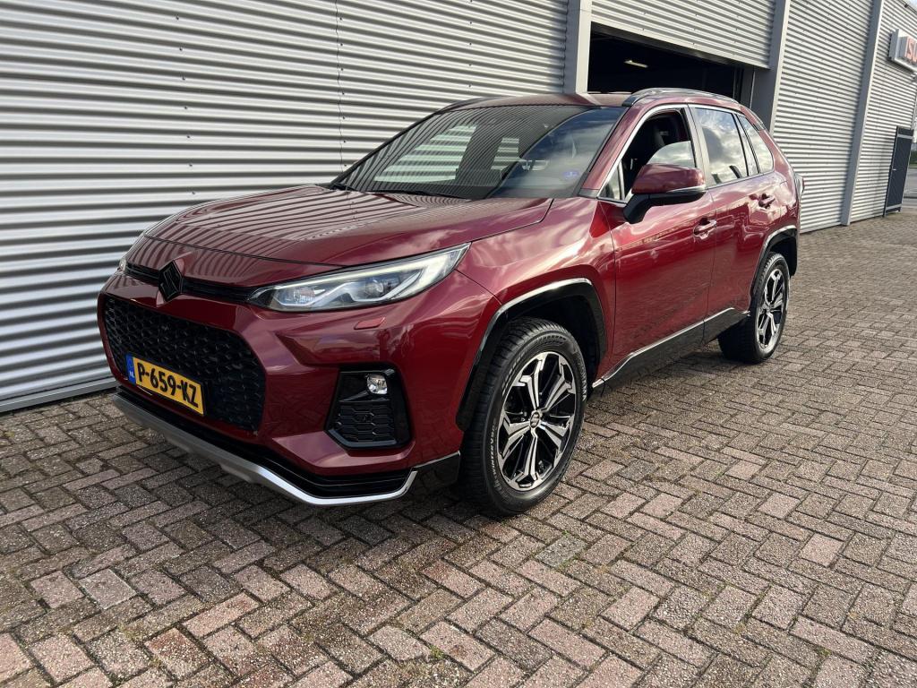 Suzuki Across 2.5 plug-in hybrid style