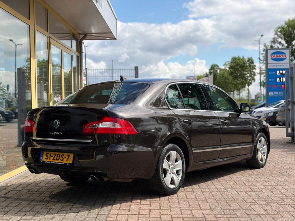 Skoda Superb 2.0 tsi elegance bns