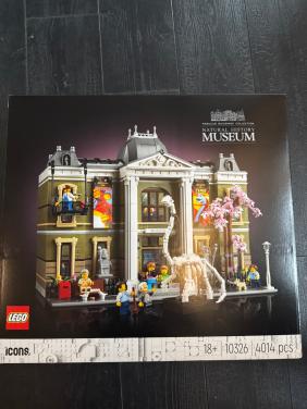 Lego natural history museum 10326