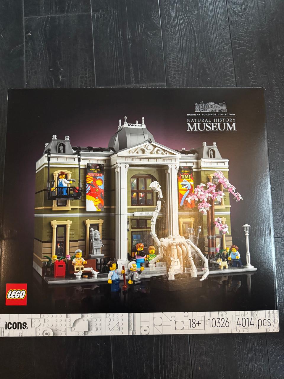 Lego natural history museum 10326