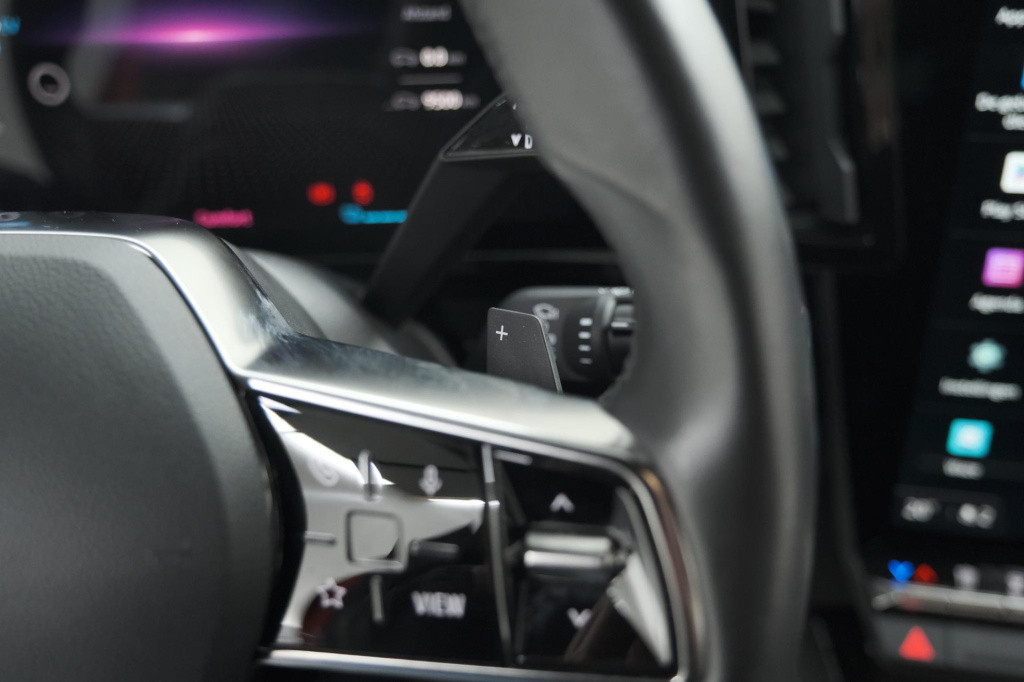 Renault Austral 1.2 e-tech full hybrid 200 techno | panoramadak | 360 camer