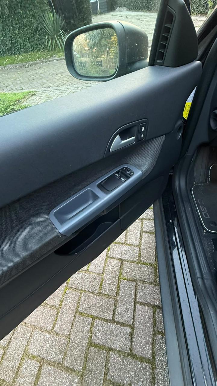 Volvo C30 zwart