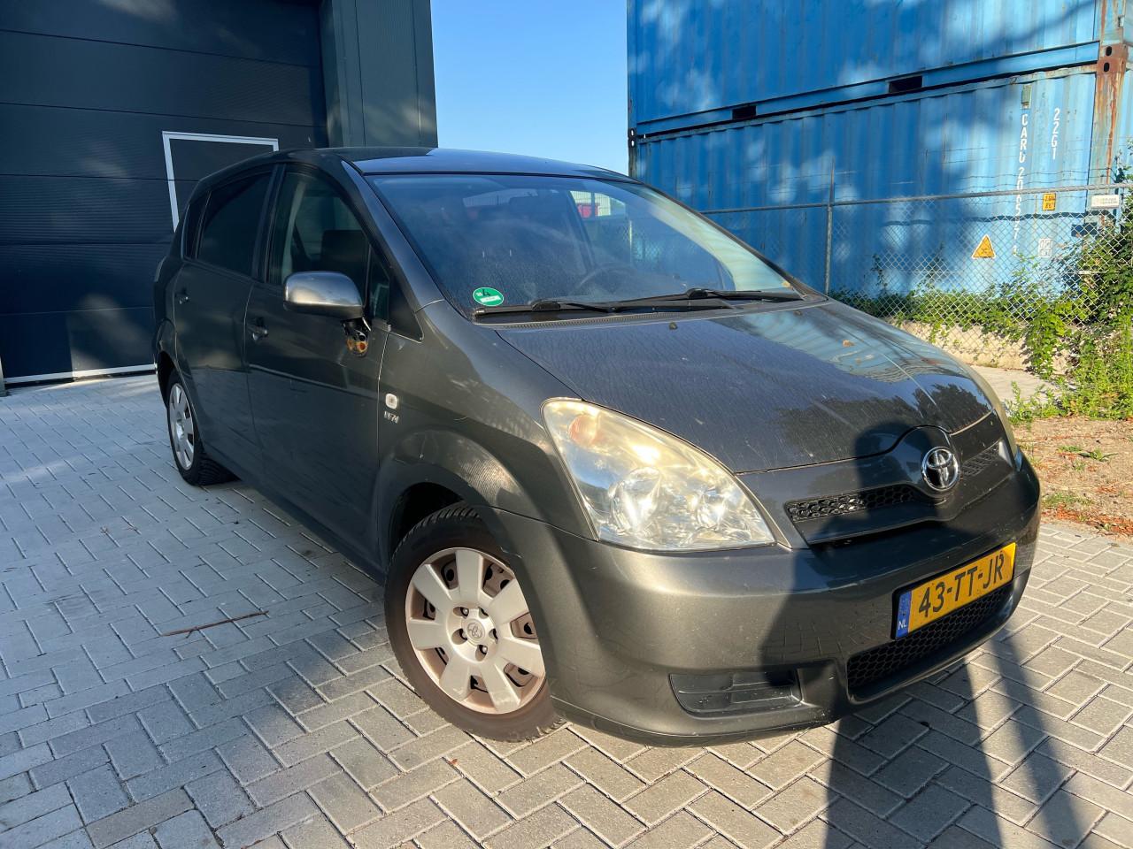 Toyota Corolla Verso 1.8 VVT-i 7 zitter