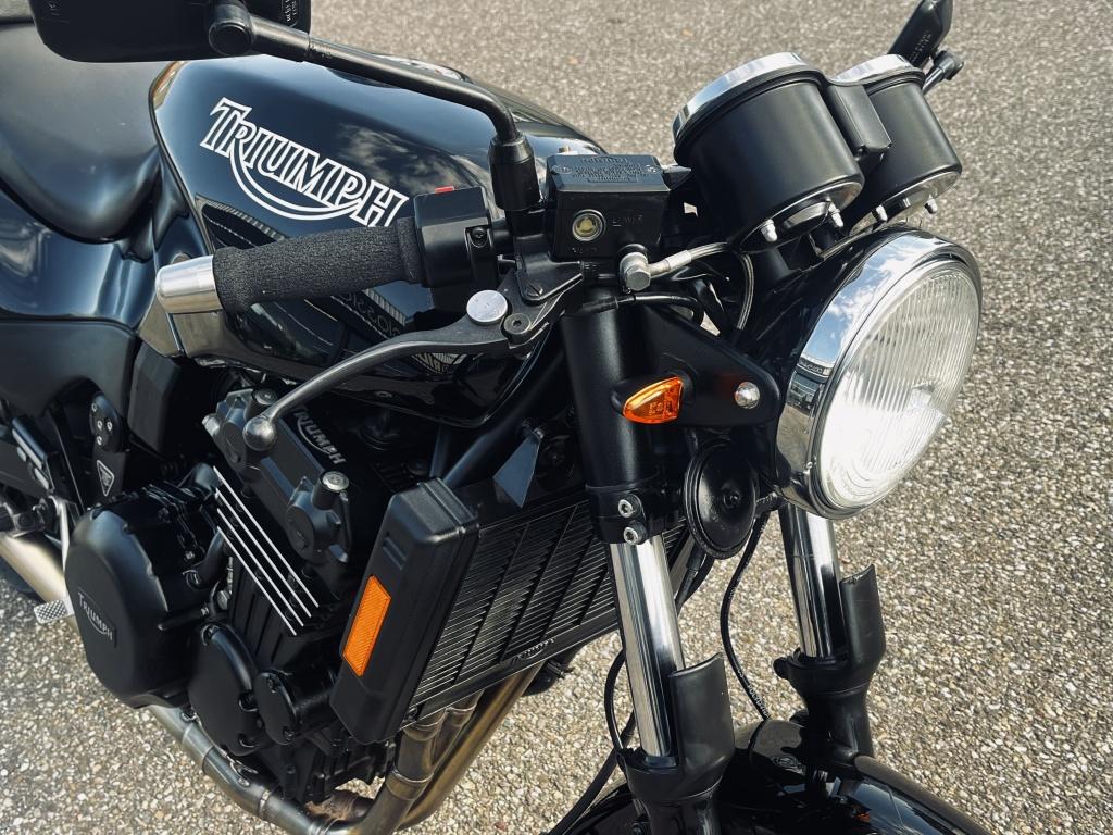 Triumph Speed Triple t300