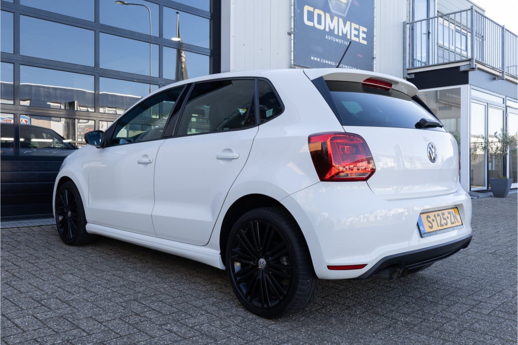 Volkswagen Polo 1.4 tsi bluegt 15pk pano nav 17inch