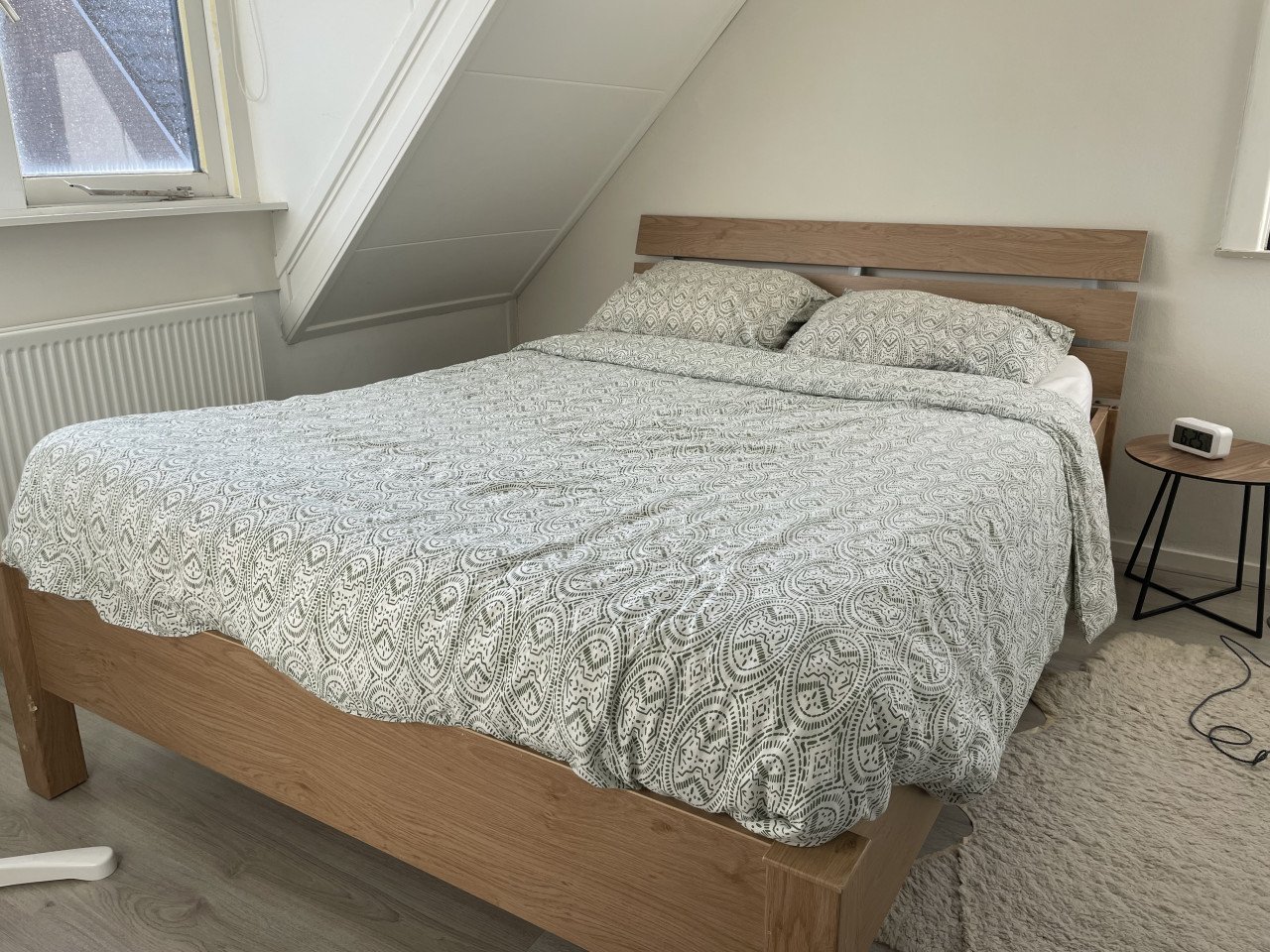 Tweepersoons bed 140x200cm