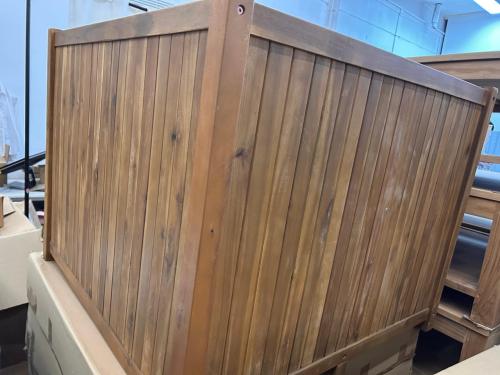 Teakhouten plantenbak 100 X 100 X 78 CM