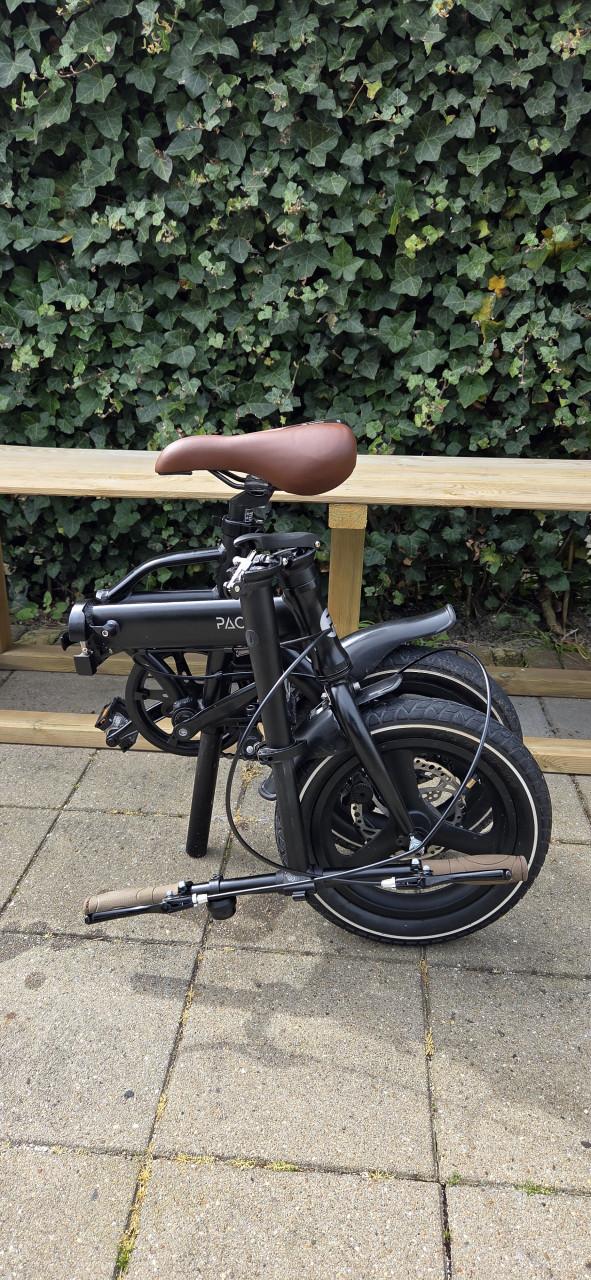 Vouwfiets Pacto 14 Zwart 14 inch single speed folding bike compact