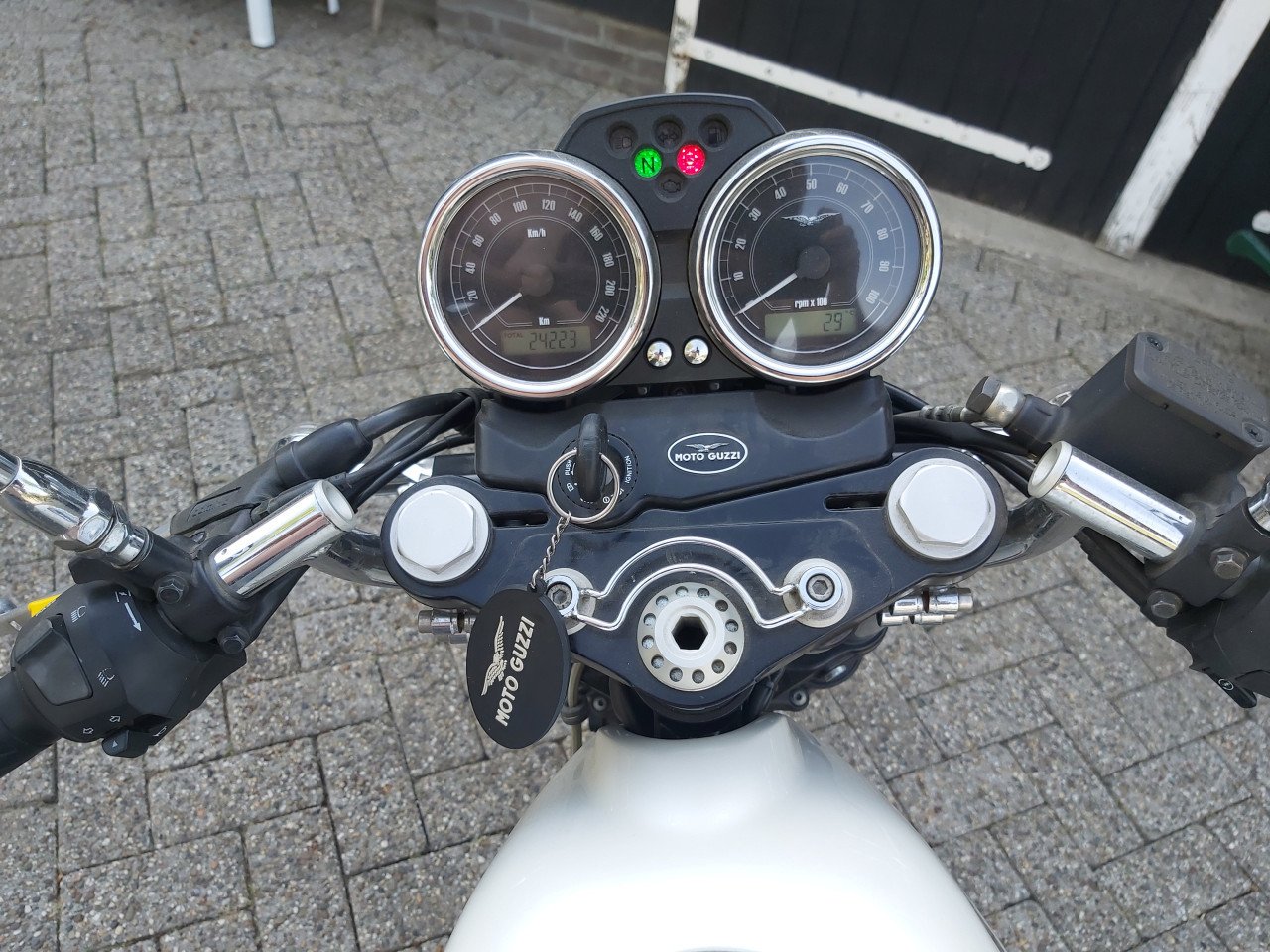 Moto Guzzi V7 Classic Cafe