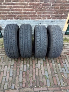 4 winterbanden op stalen velg VW, Audi, Skoda, Seat GRATIS