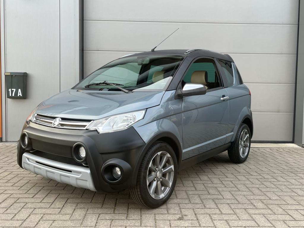 Aixam Crossline brommobiel premium in keurige staat