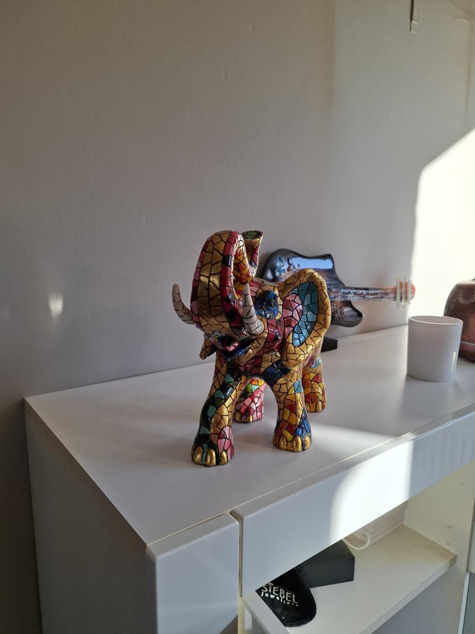 Antoni gaudi olifant