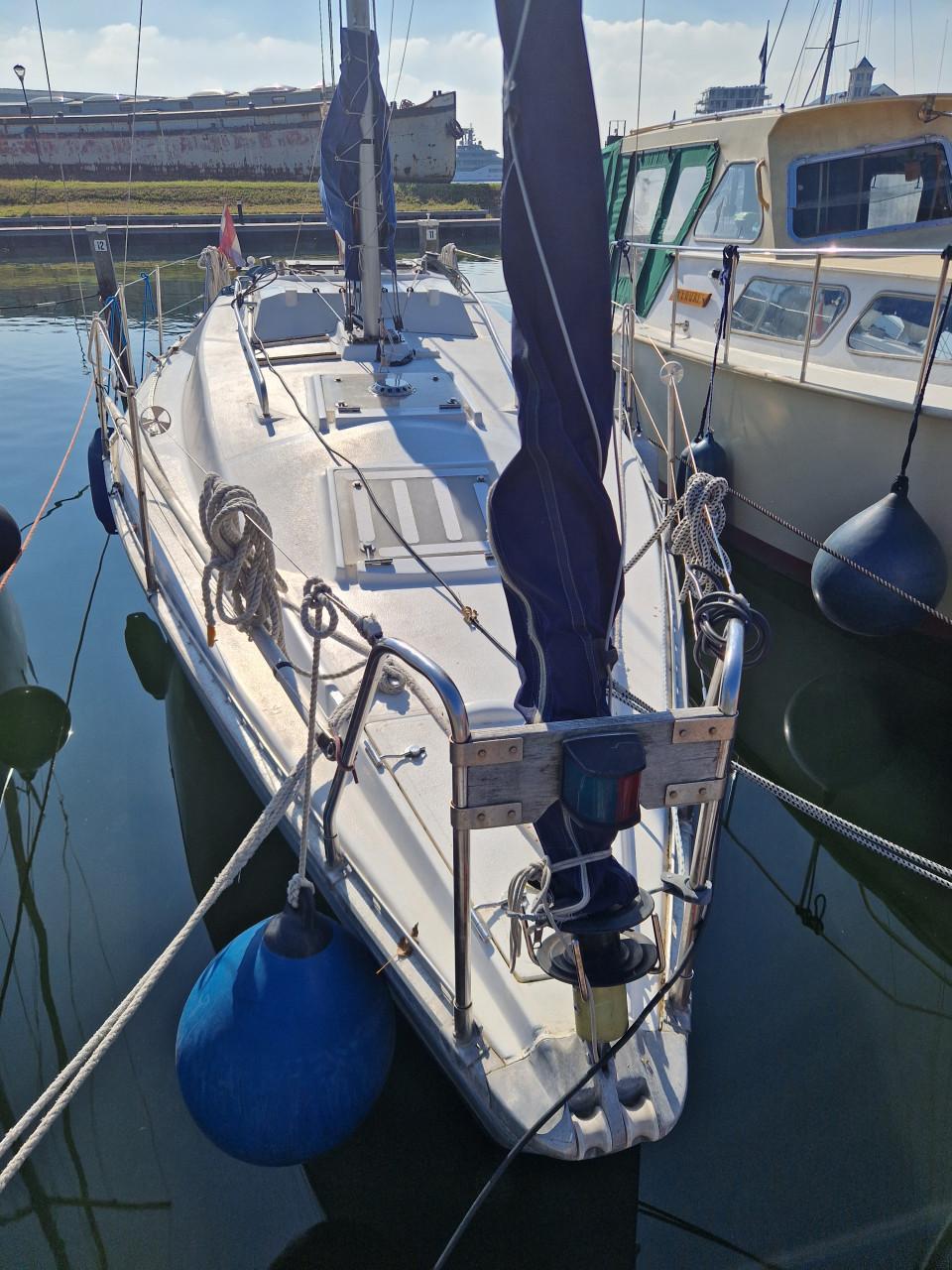Zeilboot  Ballaton 27