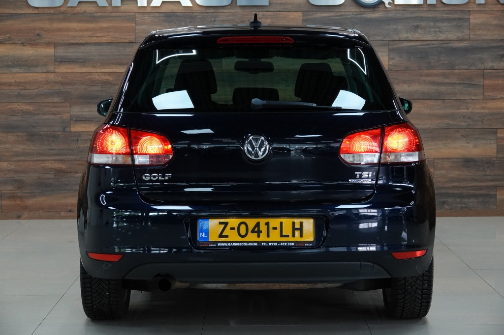 Volkswagen Golf 1.2 tsi highline | pdc | navi | stoelverw. |