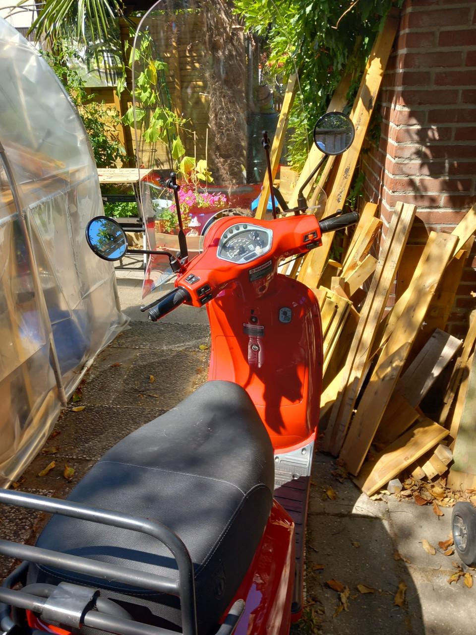 Te koop scooter