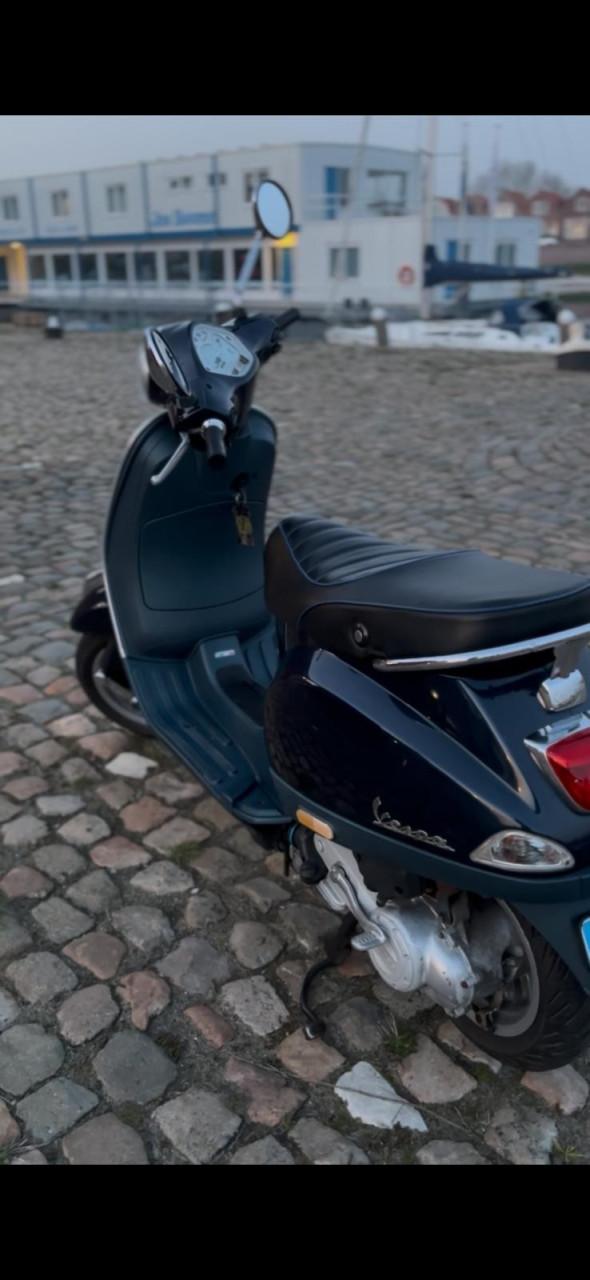 Vespa LX