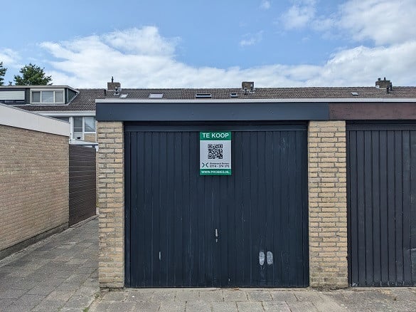 Garagebox aan de Castor te Oostburg