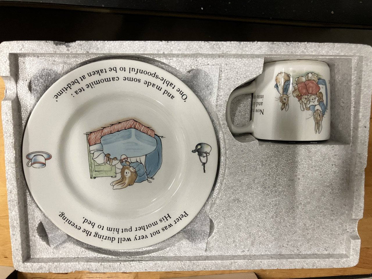 Wedgwood Peter Rabbit Nursery set + bijpassend Schaaltje