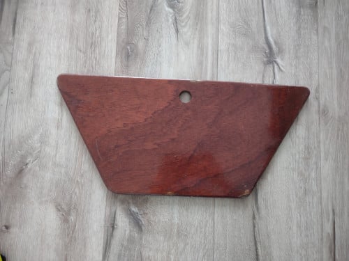 Stevige houten boot schuif met opening. 47,5 cm breed.