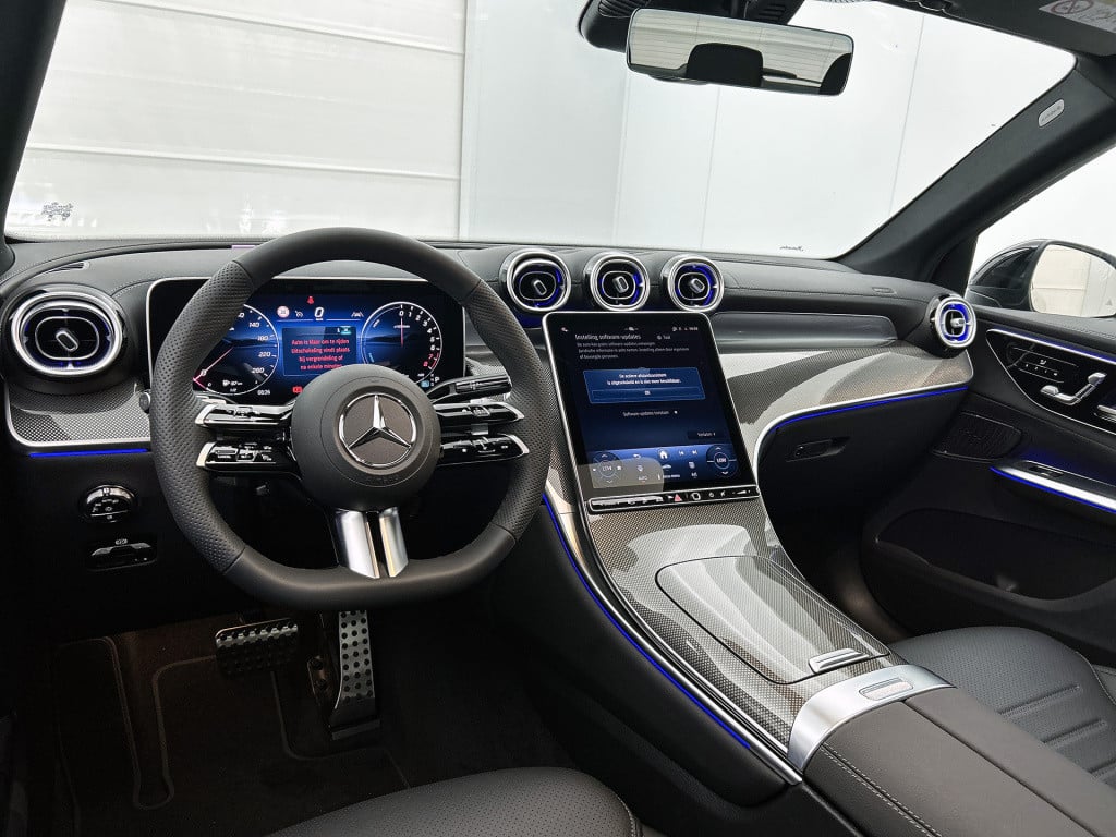 Mercedes-Benz Glc 300e 4matic sport edition | trekhaak | nightpakket | park