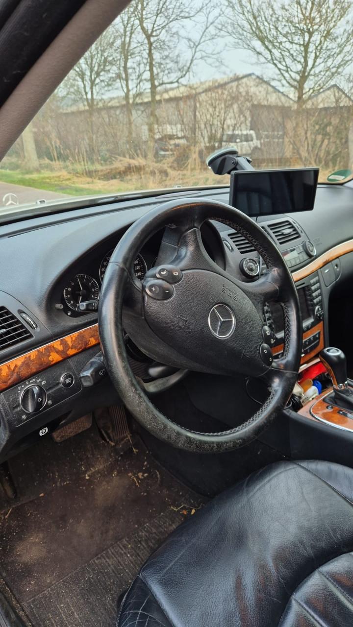 Mercedes 280