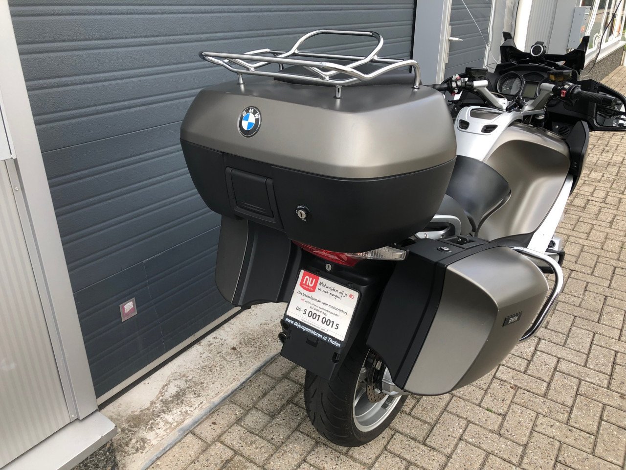 Hele nette en complete BMW R1200RT uit 2011 met 77dkm Akrapovic etc €6950,-