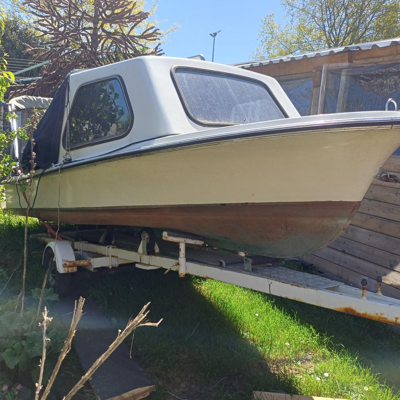 Boot met trailer zonder motor