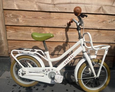 Volare Liberty 14 inch kinderfiets- wit met voordrager – €35