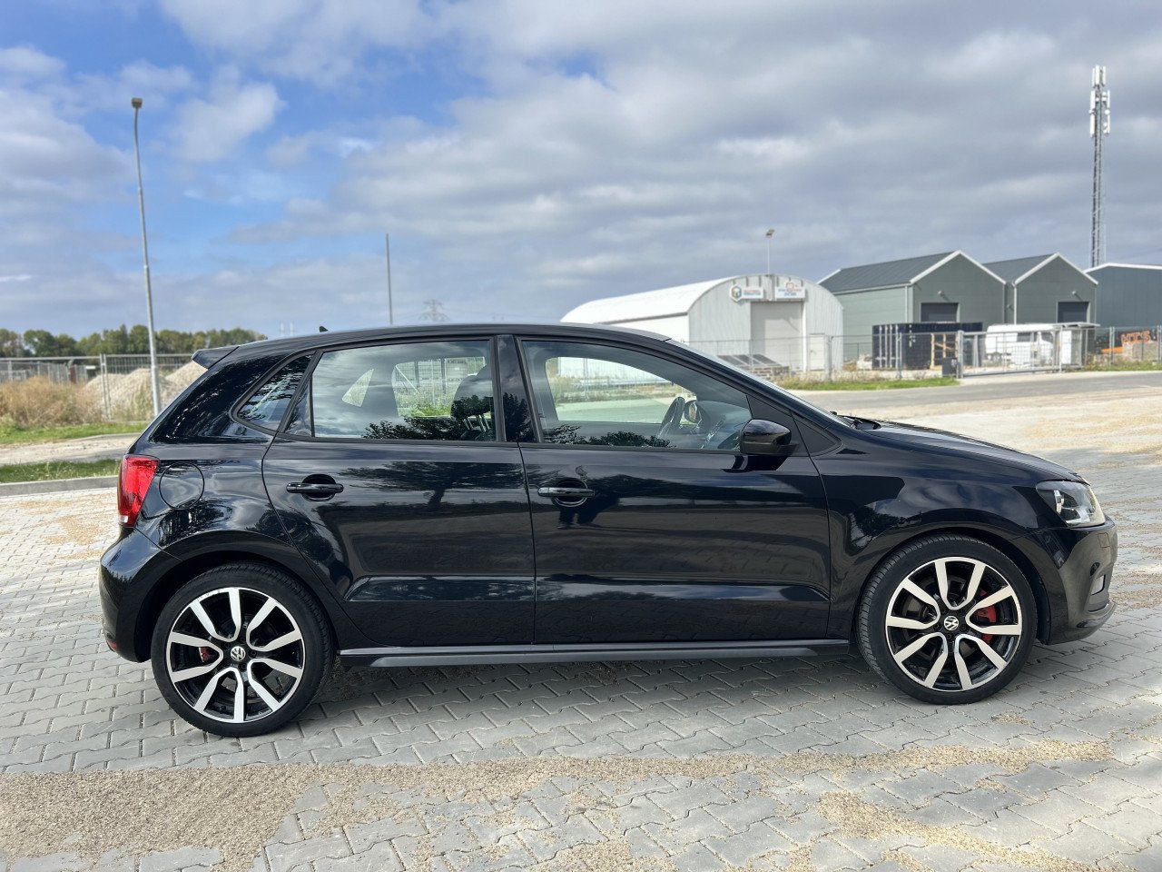 Volkswagen Polo 1.4 TSI GTI/DSG/CARPLAY/APK/CRUISE CONTR