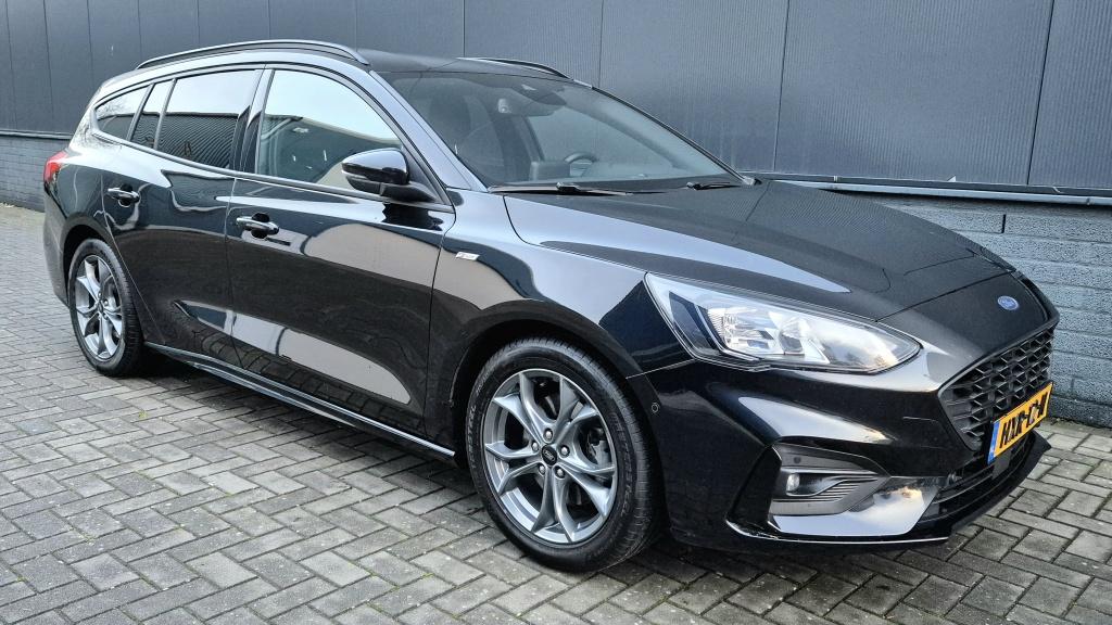 Ford Focus wagon st line x business 1.0 ecoboost hybrid | camera | lane ass