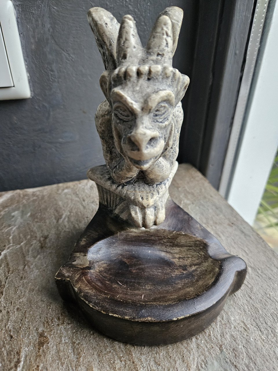 Prachtig Gothic Gargoyle de Paris beeldje met asbak, nette staat