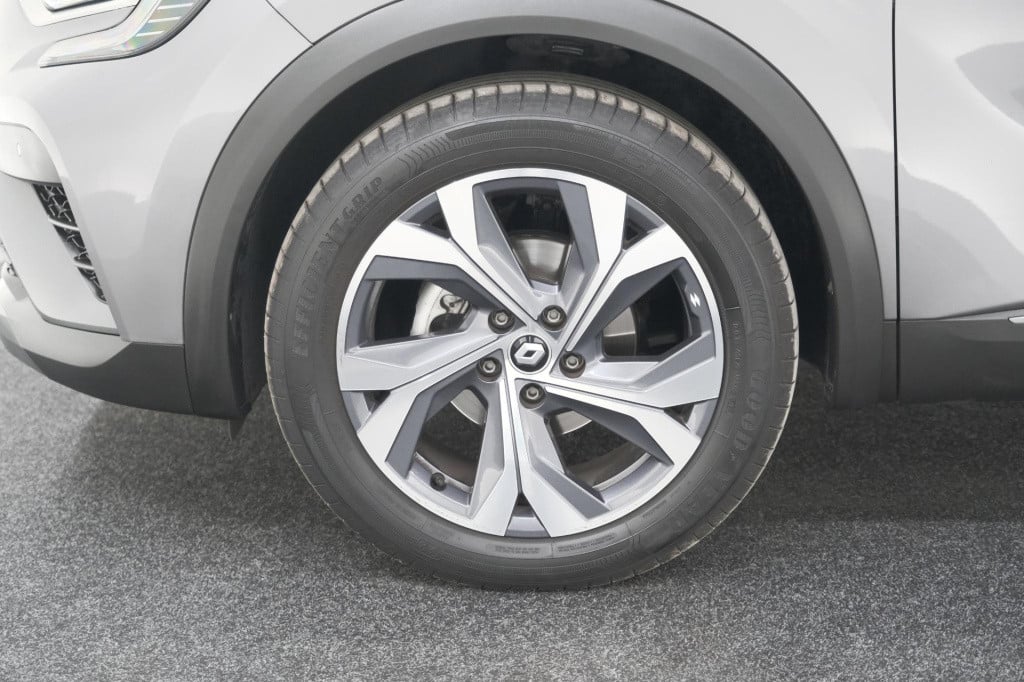 Renault Captur mild hybrid 140 edc r.s. line | camera | navigatie | stoelve