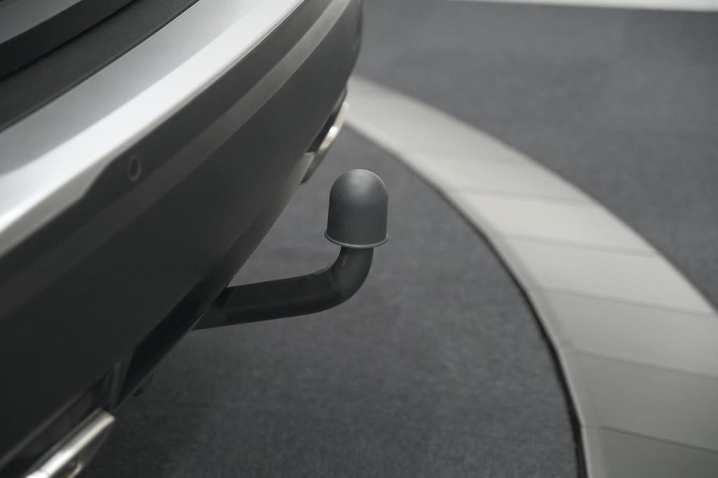Peugeot 2008 puretech 130 active pack | trekhaak | camera | navigatie | par