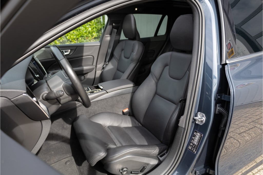 Volvo V60 2.0 t6 twin engine awd inscription ✅360°cam✅pano✅trekhaak✅h&k