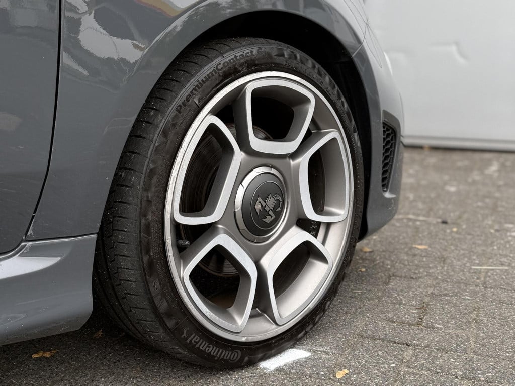 Fiat 500 1.4 t-jet abarth 595