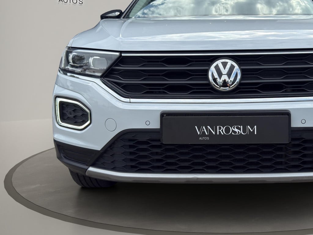 Volkswagen T-roc 1.5 tsi style dsg navigatie | two tone | parkeer v+a | aut