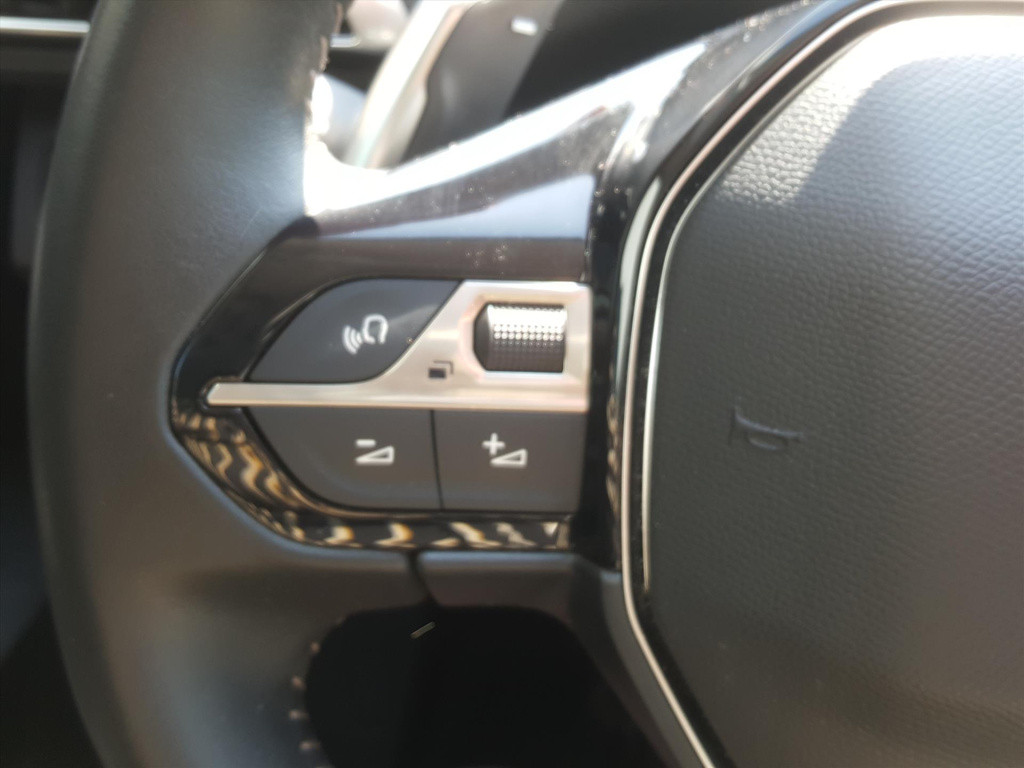 Peugeot 3008 active 1.2 puretech-130pk (vol)automaat (eat8) cruise & climat